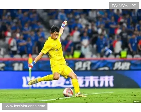 杨铭锐强调专注中超历练再谋留洋目标西班牙梦想前行之路稳步迈进